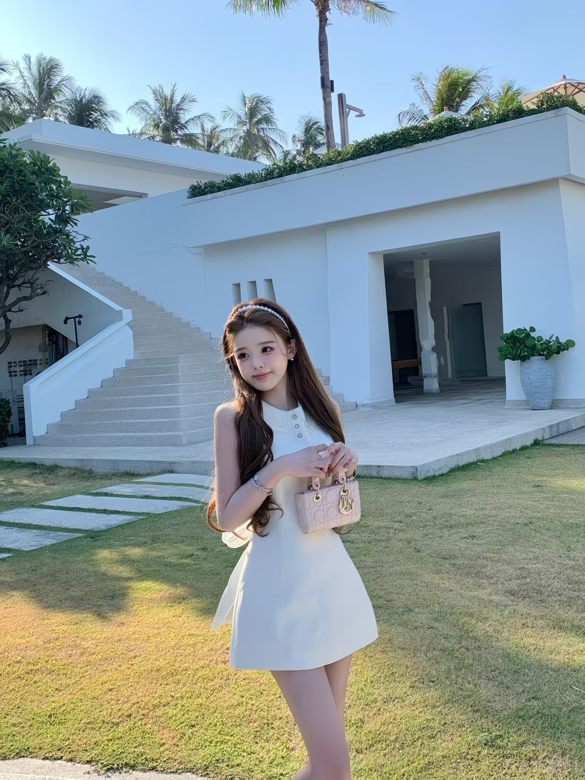 [Ruffle Dress with Bow] Summer New Arrivals: White No-Sleeve Back-Tied Ruffle Dress with Bow, Waist-Defining Short Skirt for an Elegant Look