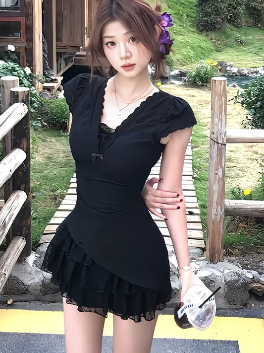 A Captivating Two-Piece Dress with an Irregular Design, Featuring Lace And a Fitted Waist for The Summer of 2026