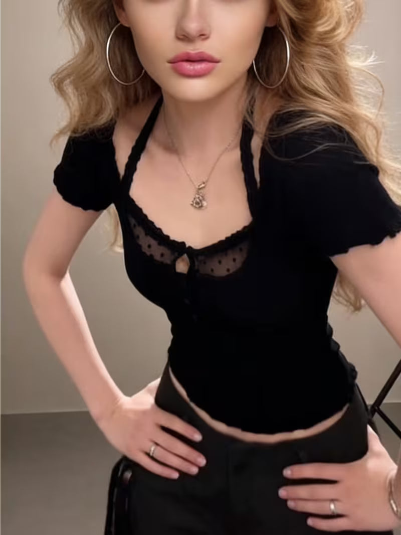 Women's T-Shirt in a pure and sexy style with lace halter neck, short sleeves, summer design hot slim-fit short top