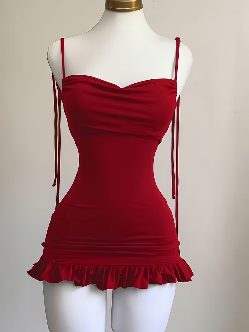 Mini Skirt with Adjustable Shoulder Straps for Versatile Styling. Features Ruffled, Body-hugging, and Swing-neckline Details. Suitable for Shopping, Dates, Queuing, Festivals, Christmas, Halloween, and Valentine's Day Outfits