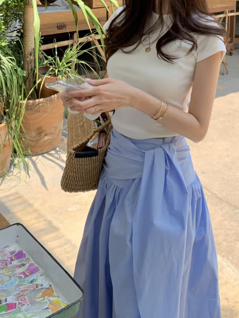 French-Style Niche Design, Irregular Strap, Cinched Waist, Half-Length Skirt