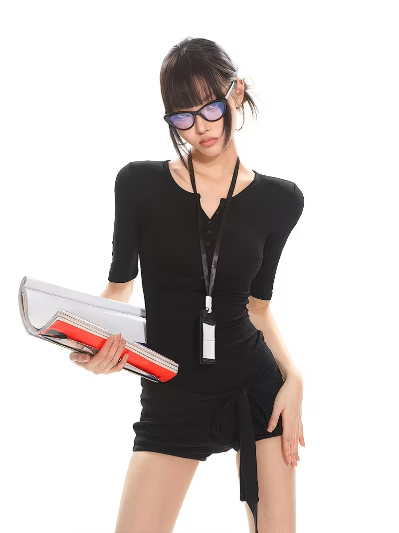 2025 New Sexy Slim-Fit Waist-Defining T-Shirt for Women, Featuring a V-Neck And Button Design, Made from Stretchy And Soft Fabric, Perfect for Evening Dates, Music Festivals, Parties, Travel, Work Commutes, And Everyday Outings