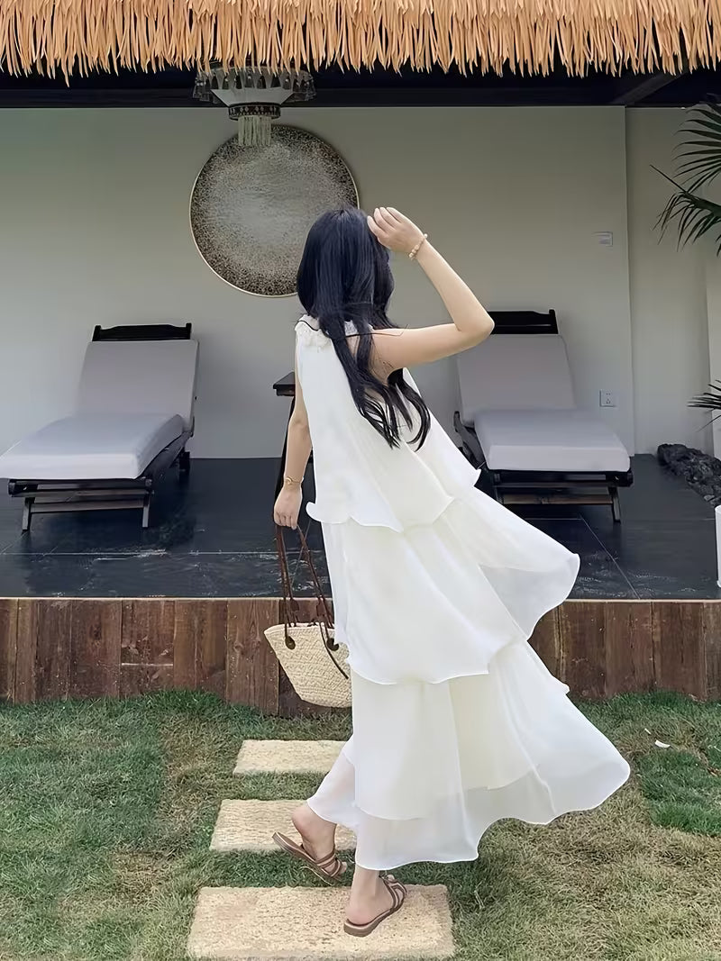 Summer 2026 Women'S Clothing, Elegant Resort Style, -Like Chiffon Cake Dress, Women'S Summer Seaside, Unique And Beautiful Halter Neck, Irregular Layered Dress, Elegant Style, Floral Print, Loose Halter Neck Dress, Women'S Spring